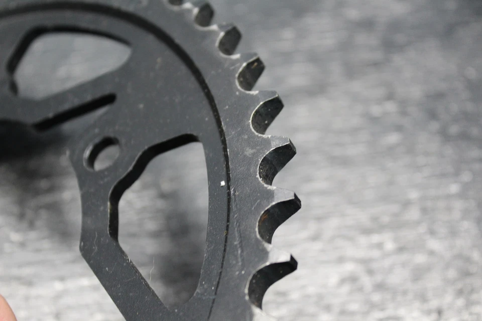 04-14 PIÑÓN TRASERO YAMAHA YZF R1 VORTEX 45T CARRERA 05 06 07 08 2004 Foto 4 de 4