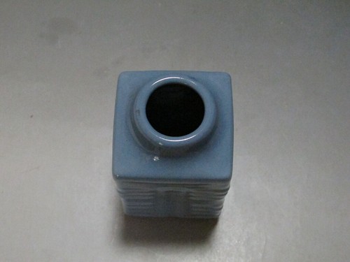 CN005 Chinese old Ge Kiln darker bluish Porcelain respect Cuboid vases - Picture 9 of 12
