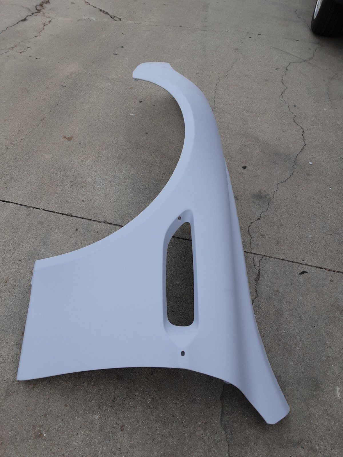 Aston Martin Rapide  Left Fender 2010-2019   AD43-F16006-AA OEM  NON DAMAGEd