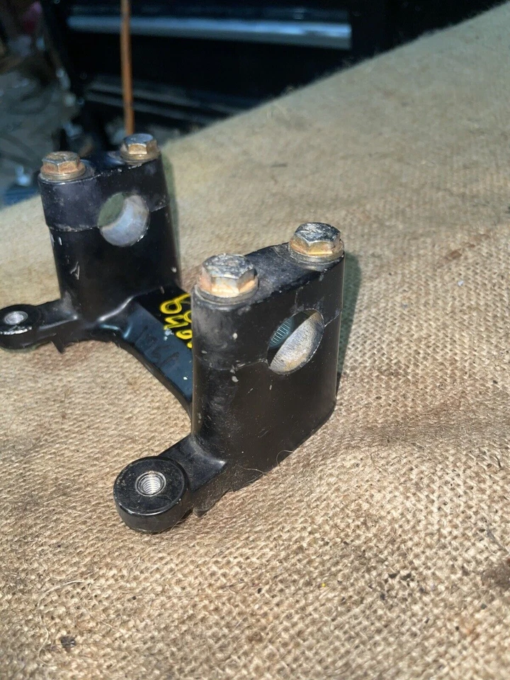 1982 HONDA CM450E HANDLEBAR RISERS - Image 2 of 4