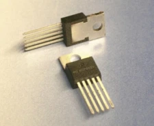 [2 pc] UC2577 Step-UP 3A Integrated Switching Regulator IC UC2577T-ADJ