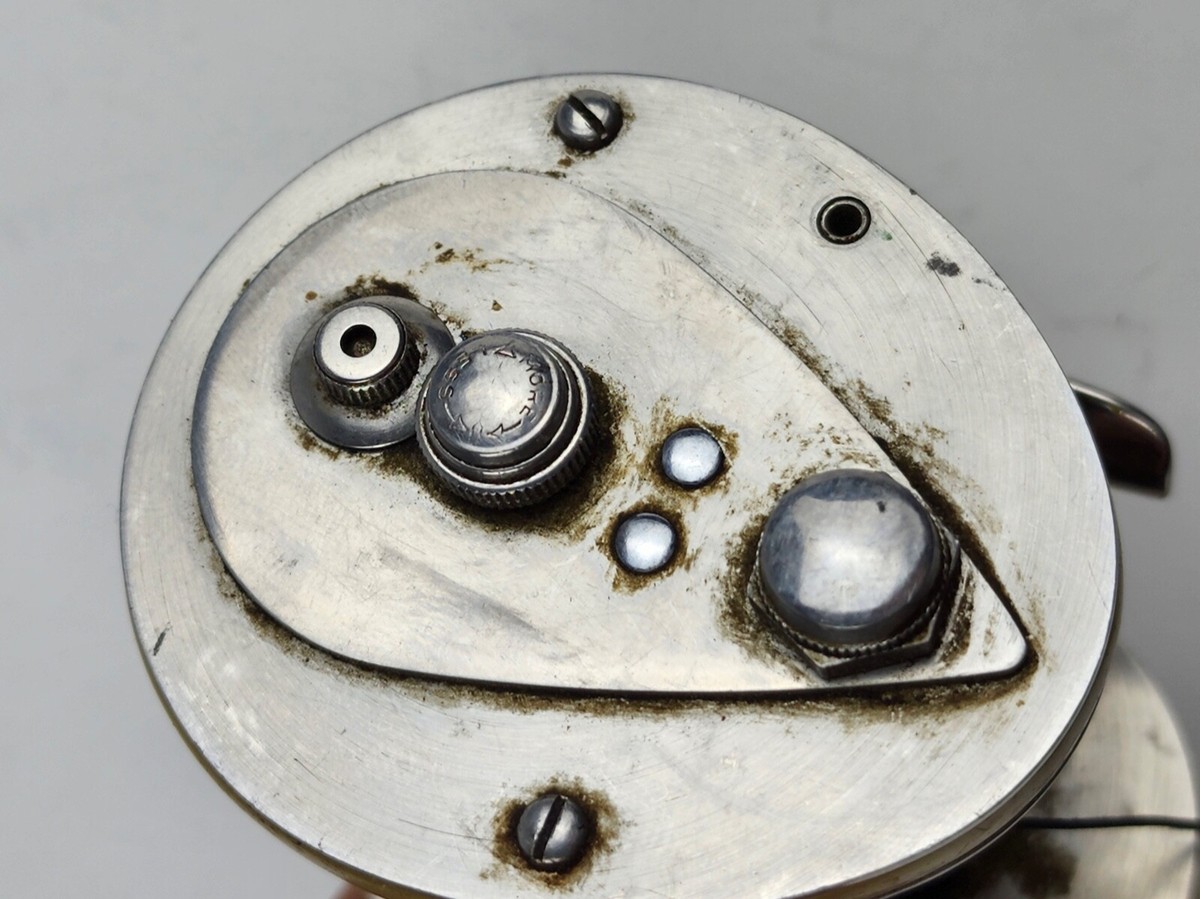 Vintage Shakespeare President 1970 Model FK Bait Casting Reel RH w