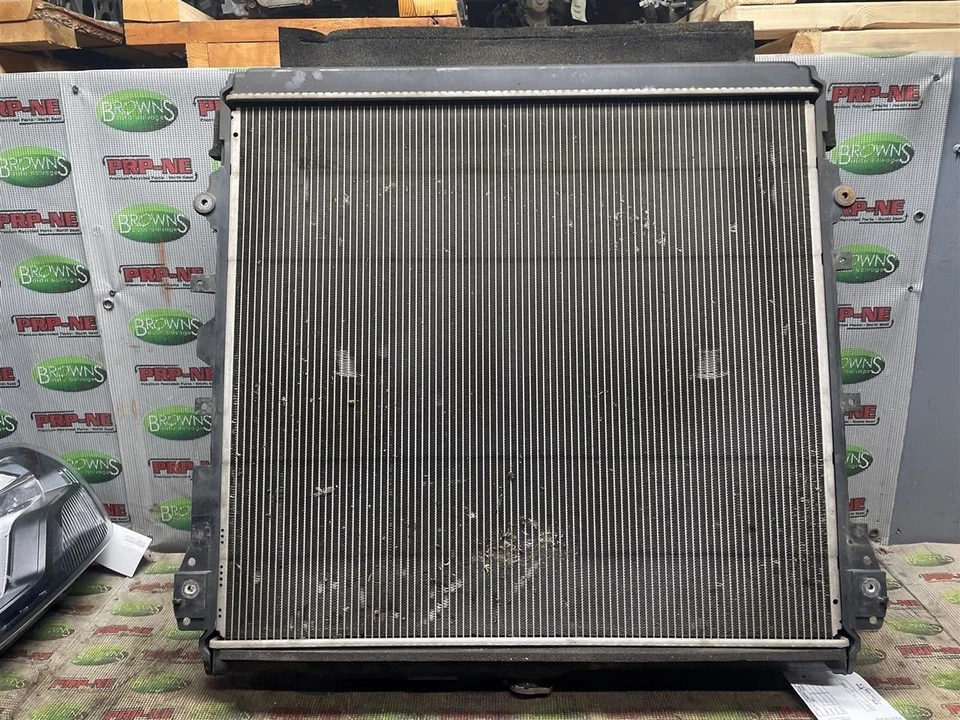 Radiator 8 Cylinder Fits 07-13 TUNDRA 1958180 — 第 2/4 张图片