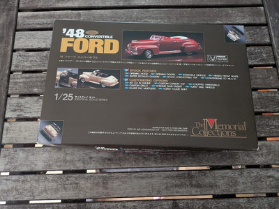 '48 Convertible Ford The Memorial Collections Union Model | No. MC09-1500 | 1:25