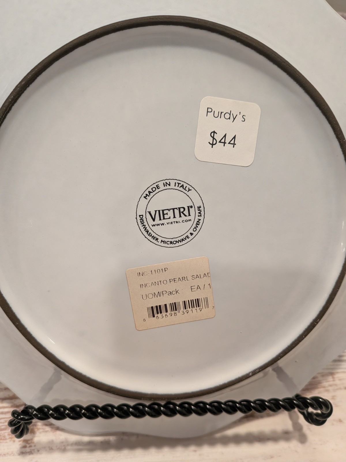 Vietri Incanto Pearl Salad Plate 8.5” White – NEW w/ Store Sticker & Barcode – M