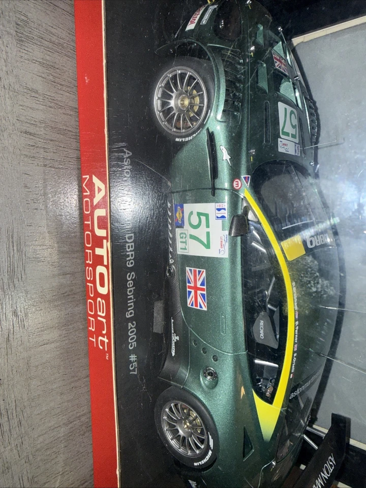 AUTOart 1/18 Aston Martin DBR9 Sebring 2005 # 57 - Image 2 of 4