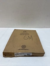 500EC Durable Wood Toilet Seat with Easy Clean Hinges, Made in USA, Round, White