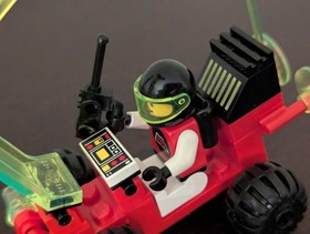 Vintage (1990) LEGO Space M-Tron set 6833 Beacon Tracer - RARE