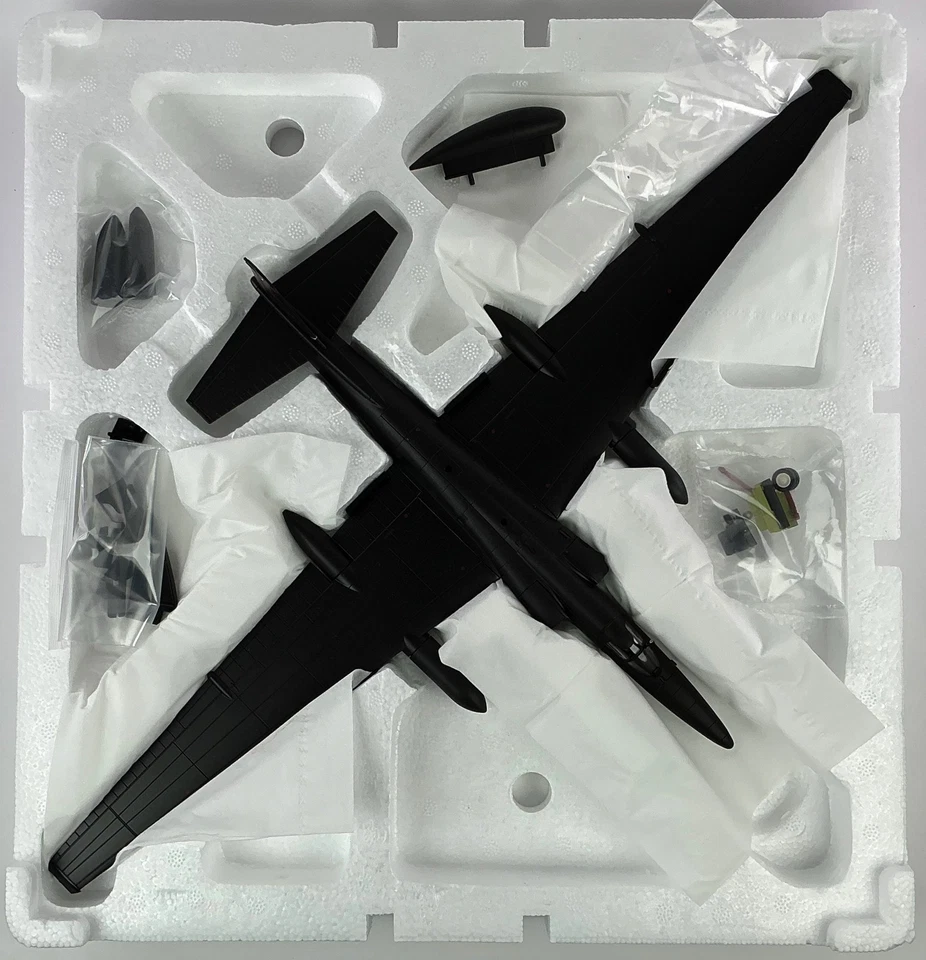 "Литая модель Hobby Master HA6903 U-2S ""Dragon Lady"" ВВС США 9 RW 2014 масштаб 1:72" - Изображение 4 из 4