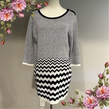 Notations long sleeve zig zag print a-line sweater dress size L Large