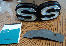 NOS 1970 Chevelle SS El Camino Super Sports Grille Emblem 3977563 (Chrome White)
