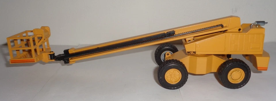 NZG Ref #256 1/50 Grove MZ76 Straight Boom Aerial Lift - Image 3 of 4