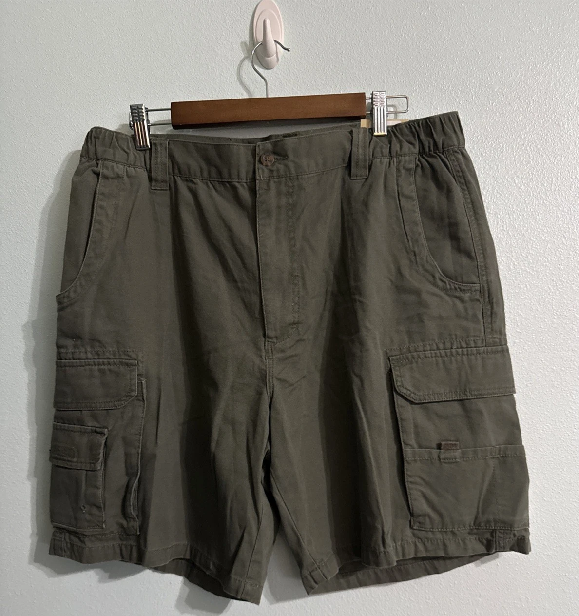 Woolrich Men's Shorts Montair Cargo Hiking 38 Lake Olive Green Pockets NWT
