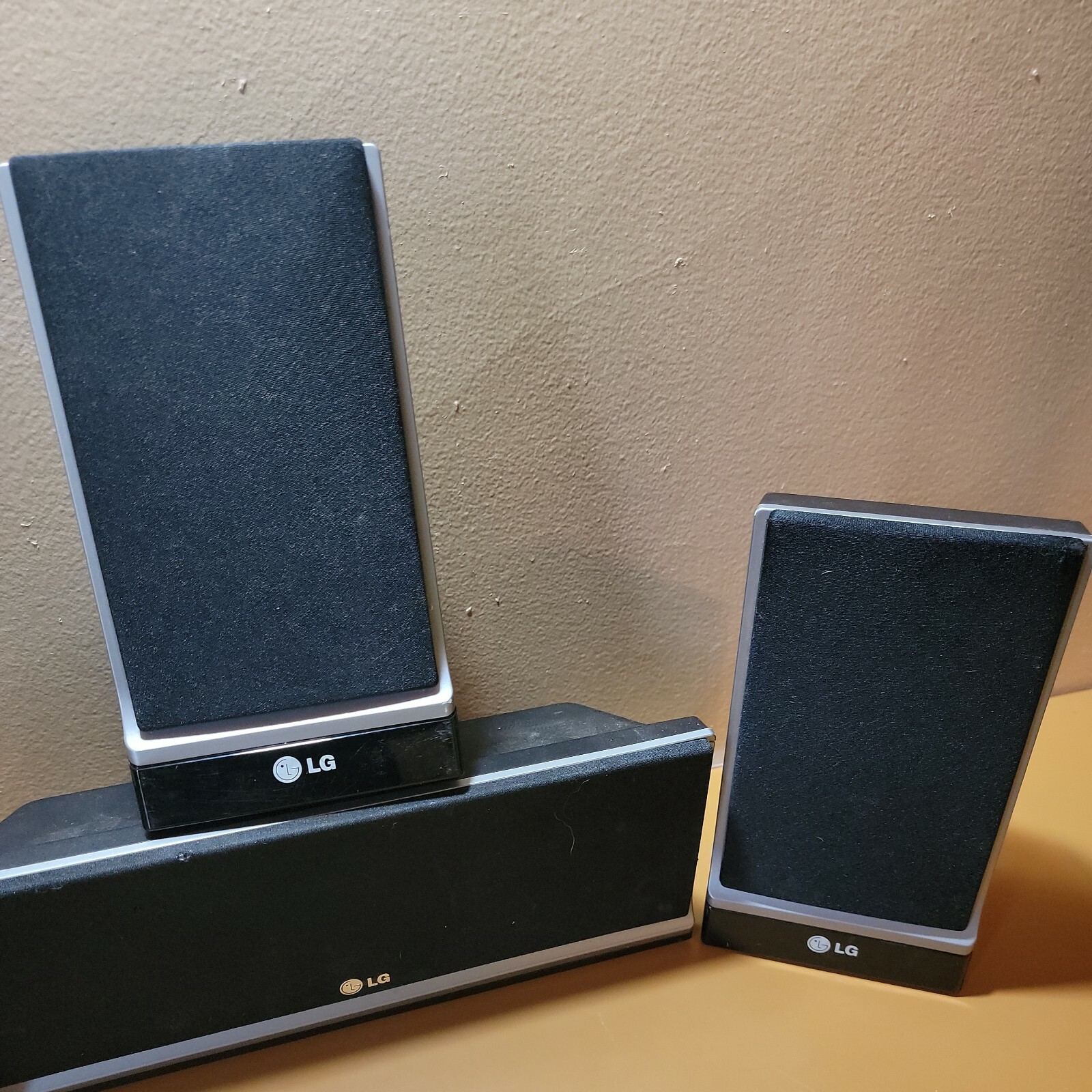 LG SH92SBS SH92SBC 310 WATT Satellite Home Theater Surround Speakers