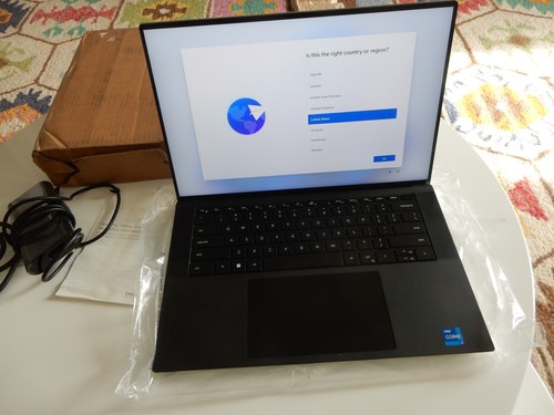 Dell XPS 9520 i7-12700H 512GB SSD, 16GB Memory RTX 3050 OLED QHD+ Touch F059 - Picture 3 of 4