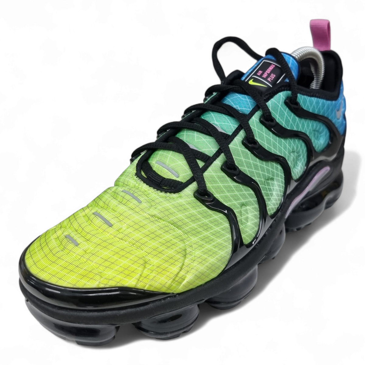 vapormax plus aurora green shirt