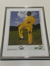 Vintage authentic PUMA PELÉ promo flyer autographed by Brazilian soccer PELÉ