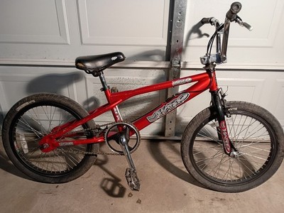 Haro Zippo 2001 Vintage Red Bob Haro Zippo Mid School BMX Bicycle