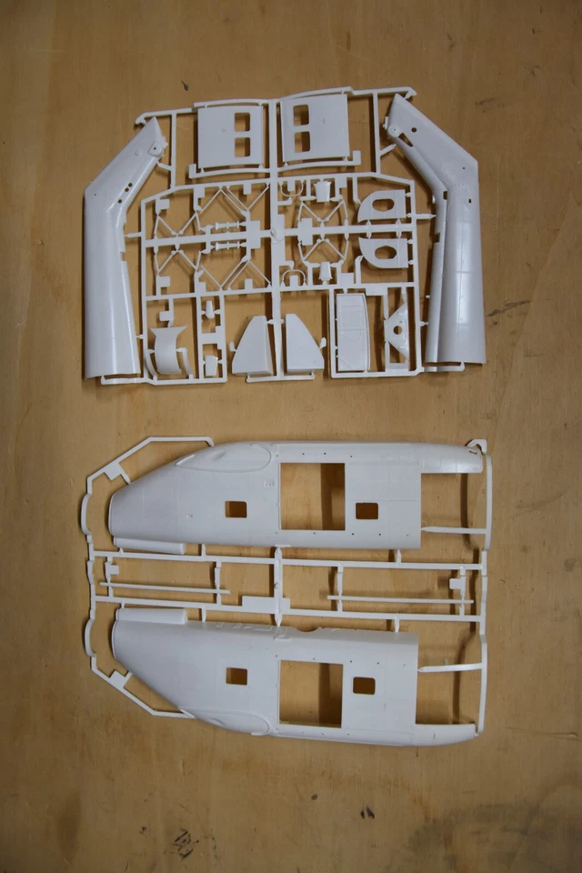 Matchbox Aerospatiale Westland SA330 Puma 1:32 KIT PK507 - Immagine 4 di 4