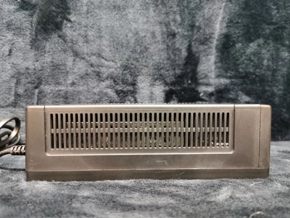 JVC BB-P3EG Battery Charger 110-240V Camcorder 12V 0.8A AC Adapter Power Supply - Image 3 of 4