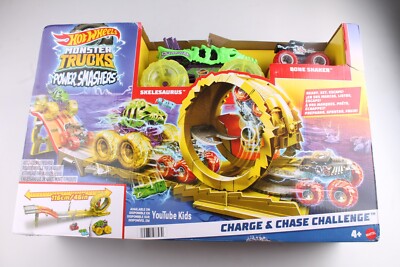 Hot Wheels Monster Trucks Power Smashers Charge & Chase Challenge Track Set