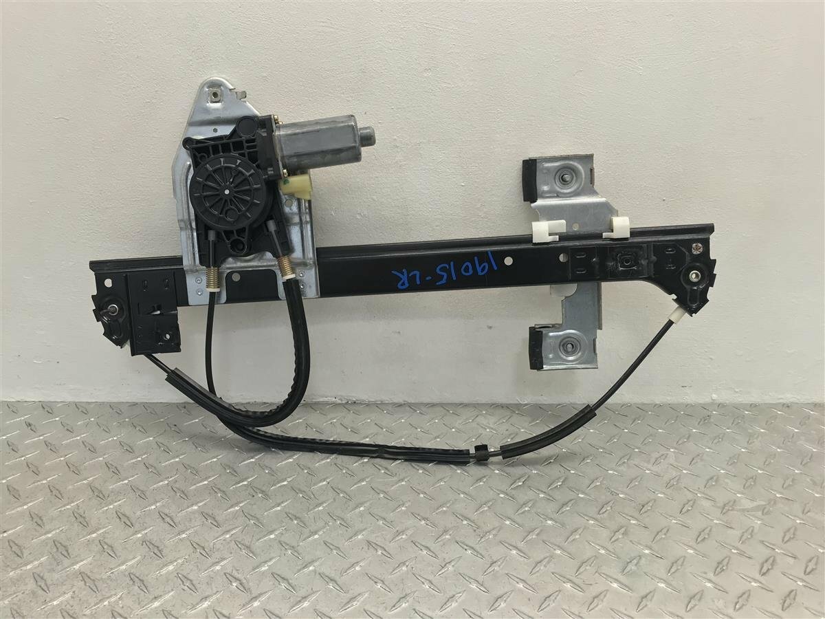 02-09 TRAILBLAZER DRIVER REAR POWER WINDOW REGULATOR WITH MOTOR