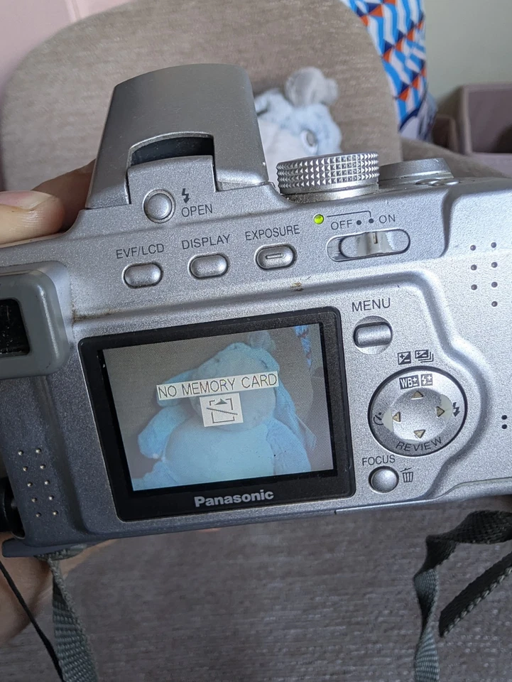 Panasonic Lumix DMC-FZ5, photo 2 of 5