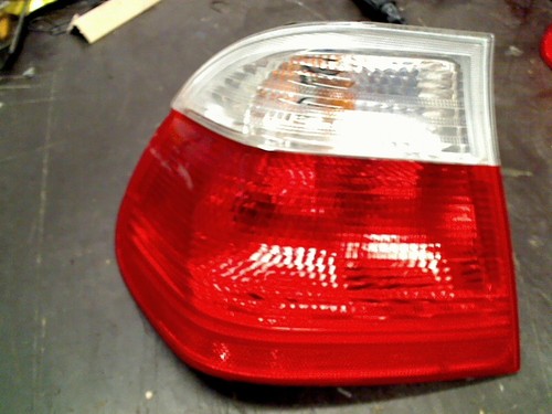 RÜCKLICHT LINKS BMW 3 serie (E46/4) Sedan 320d 16V (M47-D20(204D1)) 2001