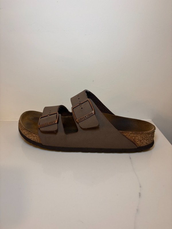 Mens Arizona Birkenstock size 40 birkbuc mocha