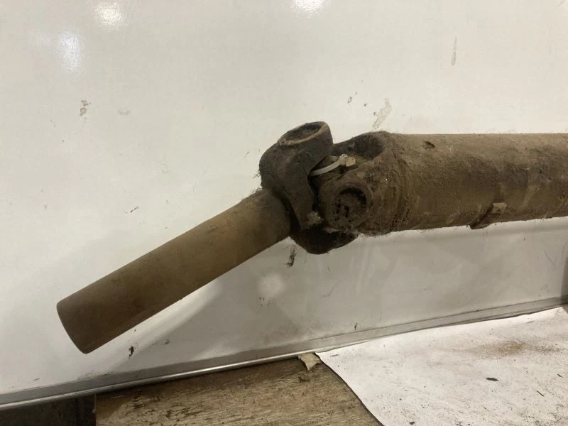 Rear Drive Shaft 2 Door Fits 80-83 LINCOLN MARK SERIES 1582144 Foto 3 de 4