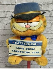 Vintage GARFIELD Plush CATTYGRAM Love From Lightning Lips Dakin 10in Tall Toy