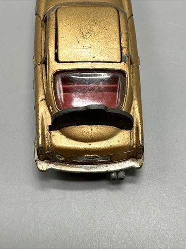 Corgi Toys James Bond 007 Gold With Figure Ejector Seat Aston Martin DB5 - Picture 8 of 17