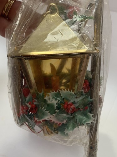 Vintage New in Box Christmas Metal Wind Chimes Hong Kong Mfg for SNP Chicago - Picture 6 of 10