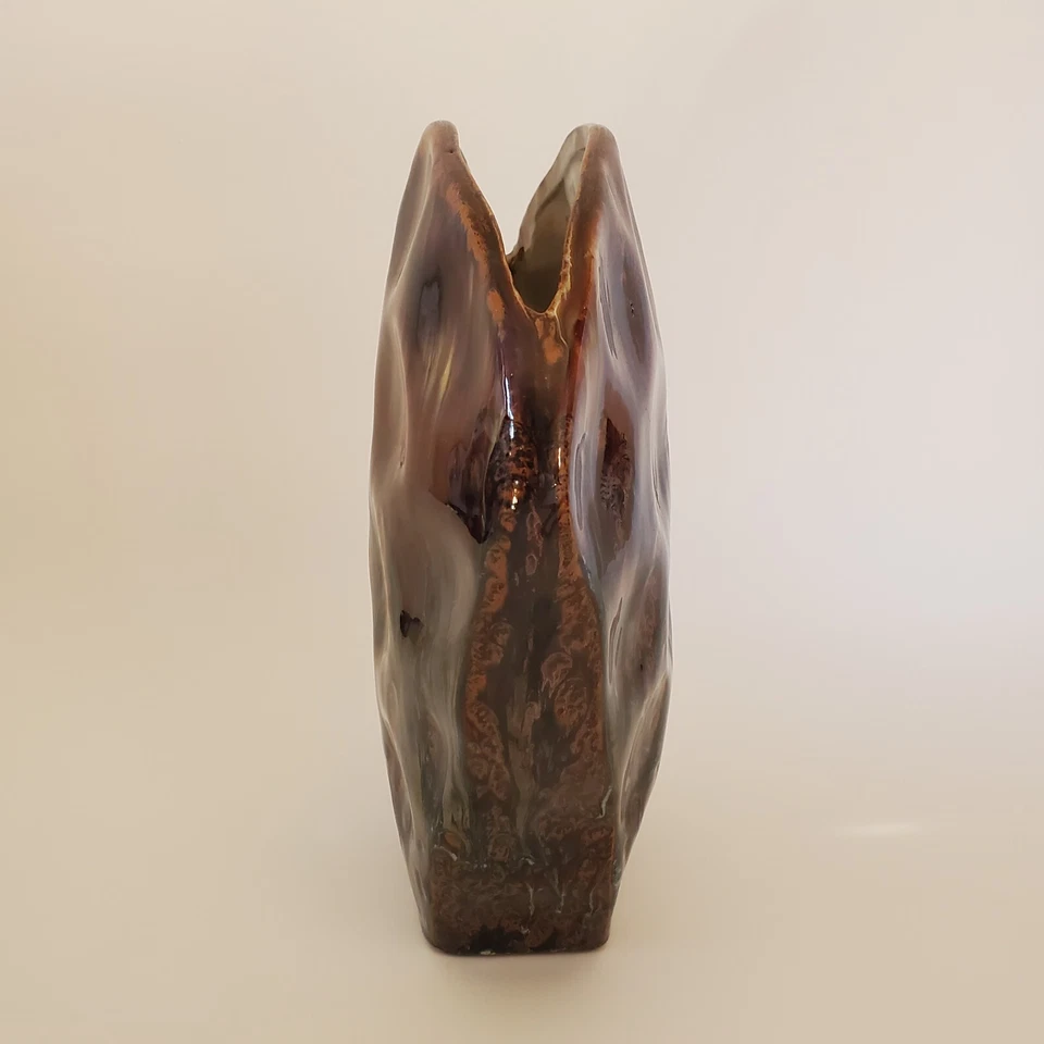 Jarrón vintage marrón cobre y bronceado festoneado abanico superior cerámica esmaltado por goteo Foto 3 de 4