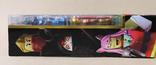 Champions of Roblox 15th Anniversary Edition Boxed Set 6 Figures With CODE New - Picture 5 of 7