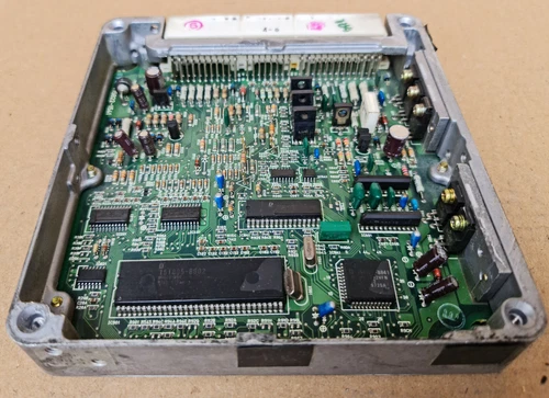 Toyota Hiace 89661-26450 1KZ-TE A/T Ecu Ecm oem jdm used 8966126450 - Picture 7 of 7