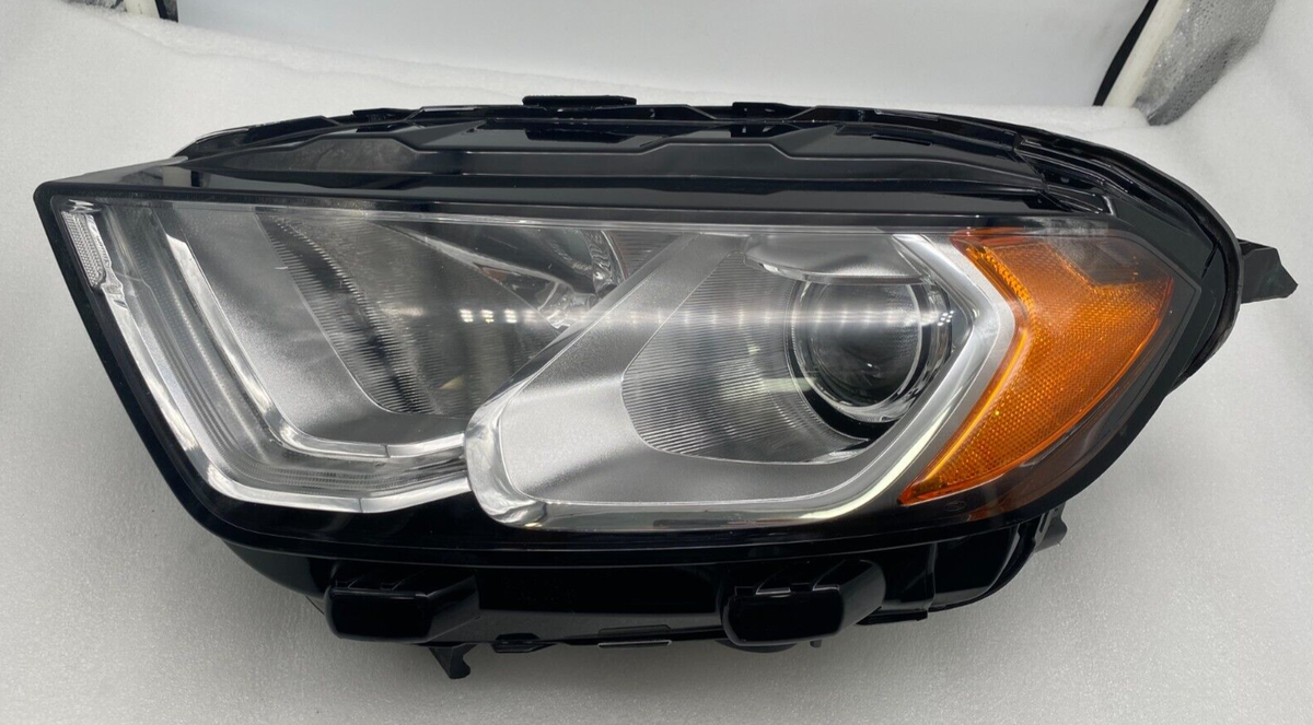 2018-2022 Ford Ecosport LH Driver Side Headlight | GN15-13W030-SG