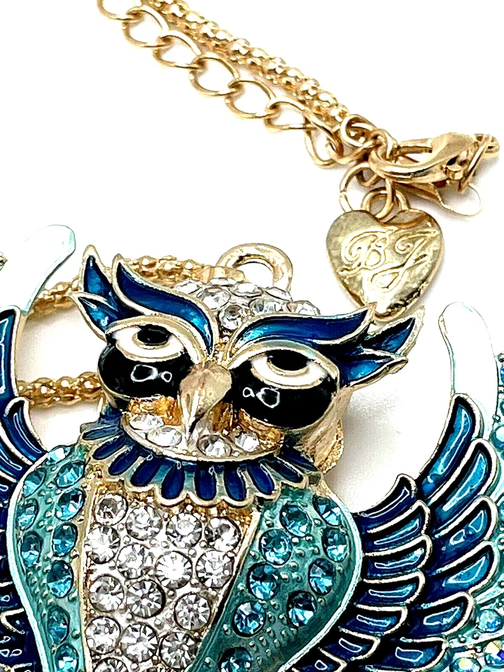 Ожерелье Betsey Johnson Blue AB Crystal Enamel Owl Perched on Golden Key СНЯТО С ПРОИЗВОДСТВА - Изображение 4 из 4