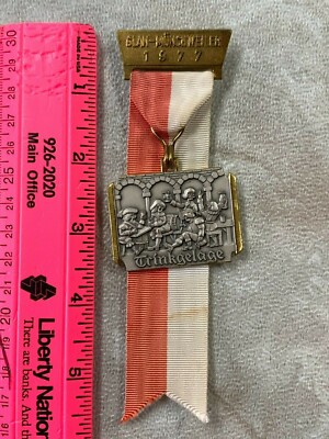 Vintage 1977 Glan Munchweiler Trinkgelage German Hiking Medal