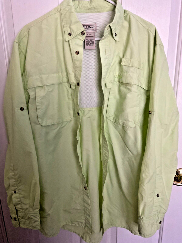 LL Bean Men's Shirt, Sz M Tall, Light Green Color, Excellent Condition