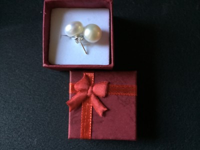 Sterling Silver 6-6.5mm Round White Pearl Stud Earrings