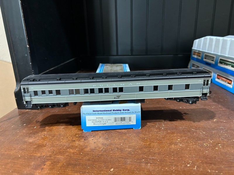 HO Scale IHC Southern Pacific SP 8-1-2 sleeper passenger 176