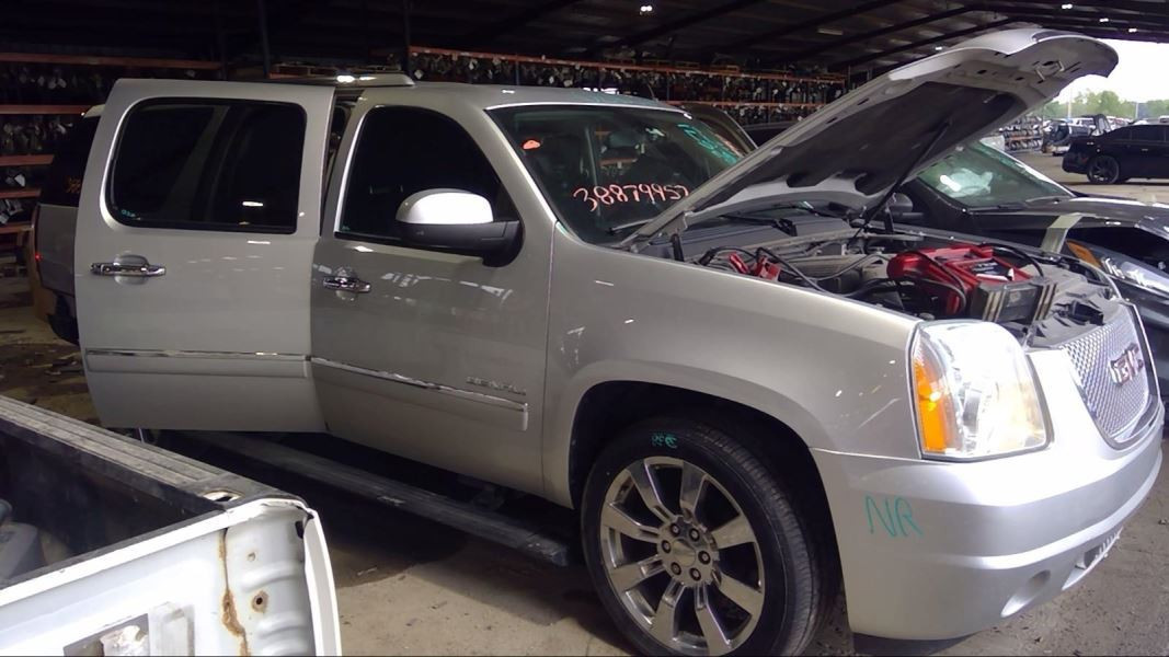 07-14 Escalade Rear Wiper Motor Replacement 4427498