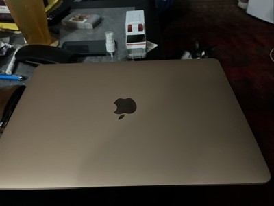 2020 Apple MacBook Air 13.3'' M1 7C GPU 3.2GHz 8GB RAM 250GB SSD A2337 FOR PARTS
