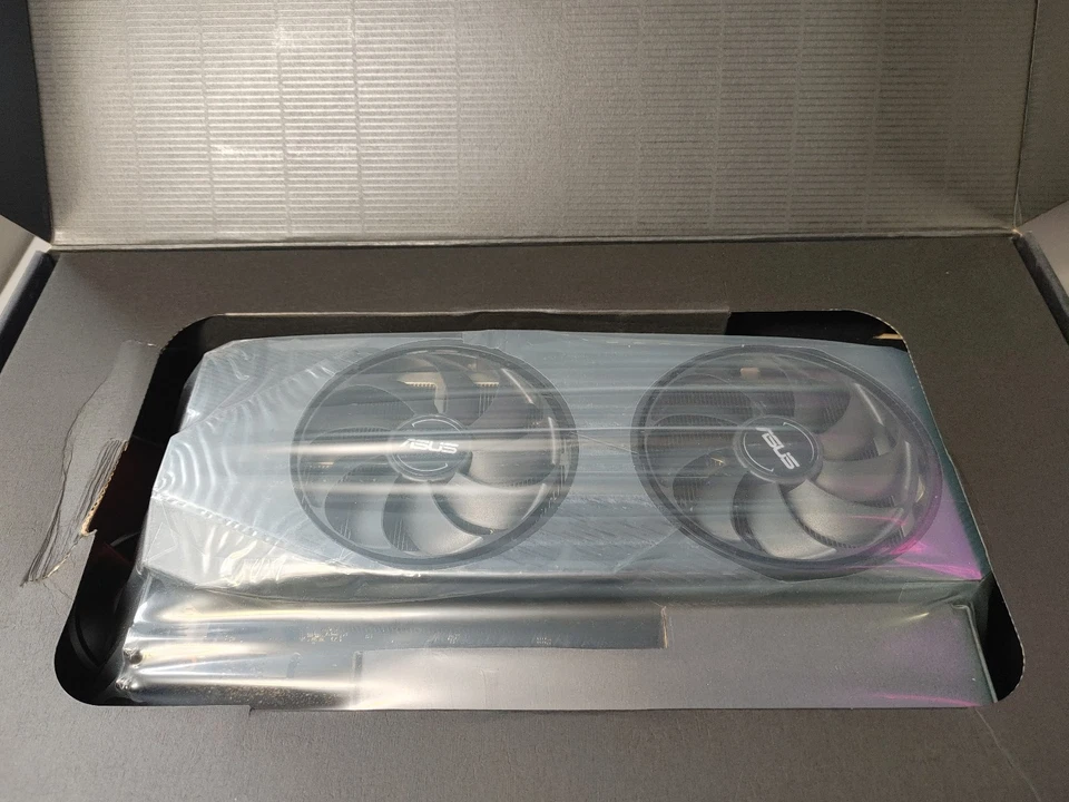 ASUS RTX 2070 SUPER EVO OC Edition 8GB GDDR6 (DUAL-RTX2070S-A8G-EVO) -NUEVO Foto 3 de 4