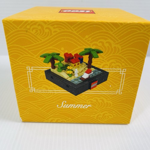 LEGO 6307986 TRU Bricktober 2019 Seasons Summer - NEW - Limited Edition Set - Foto 3 di 4