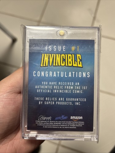Invincible Auto Card Invincible Keepsake Issue #1 Ultimate Chase Card Signapatch Auto Relic ...