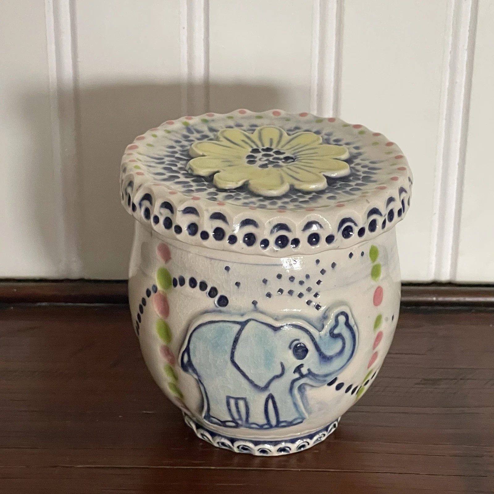 Studio Art Pottery Butter Keeper Crock Bell Dish Hand Crafted Elephant & Flower
Opens in a new windo