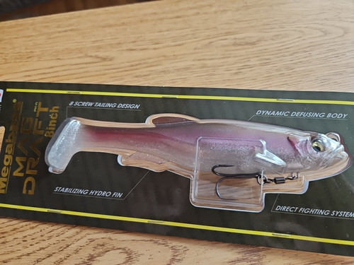 MegaBass 8" BIWako SHAD MAG DRAFT
