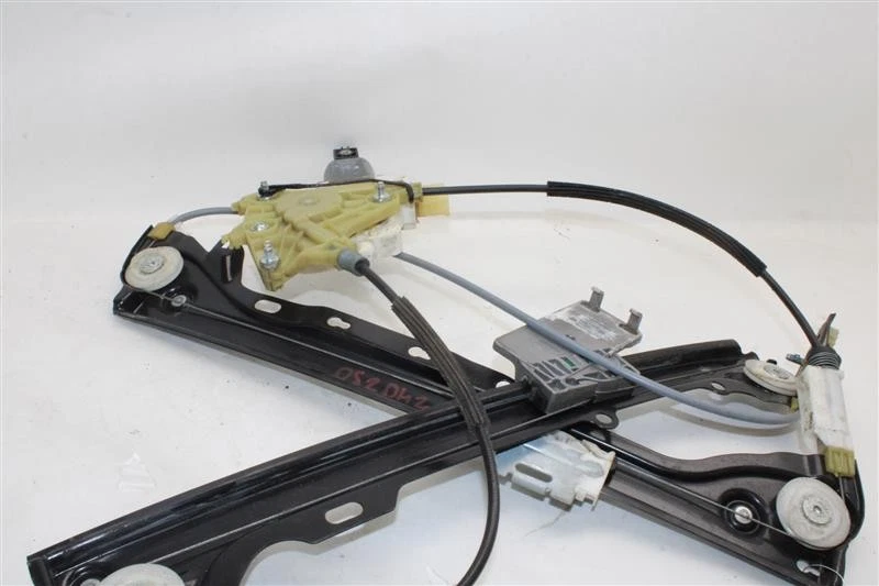 Used Front Left Door Window Regulator Front fits: 2009 Bmw 328I Conv L. Front Le Foto 2 de 4